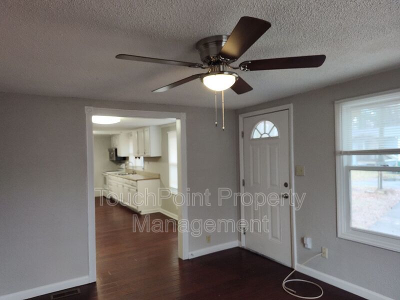 Move-in Ready duplex located in The Rockwell Park Community! property image