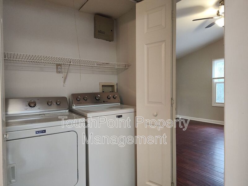 Move-in Ready duplex located in The Rockwell Park Community! property image