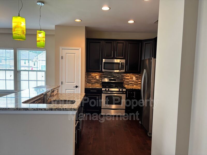 Beautiful End Unit Townhome located in the McCarley Community. property image