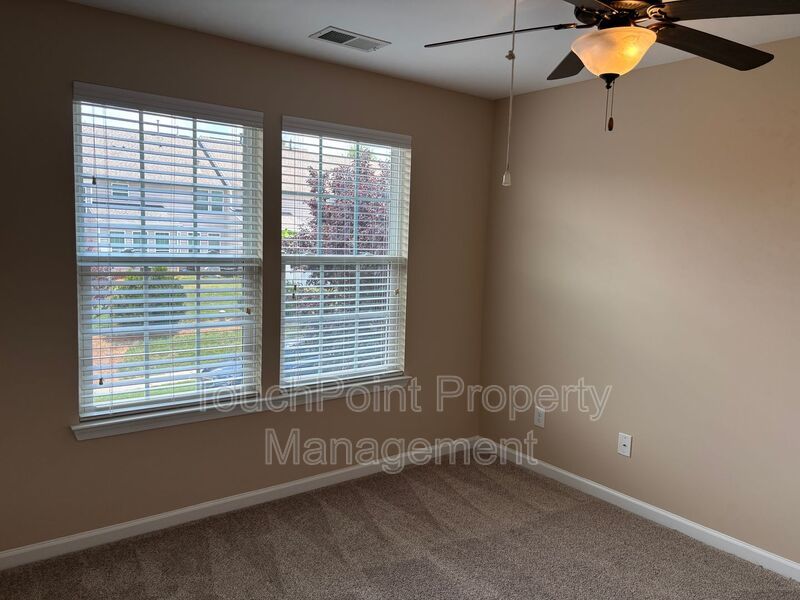 Beautiful End Unit Townhome located in the McCarley Community. property image