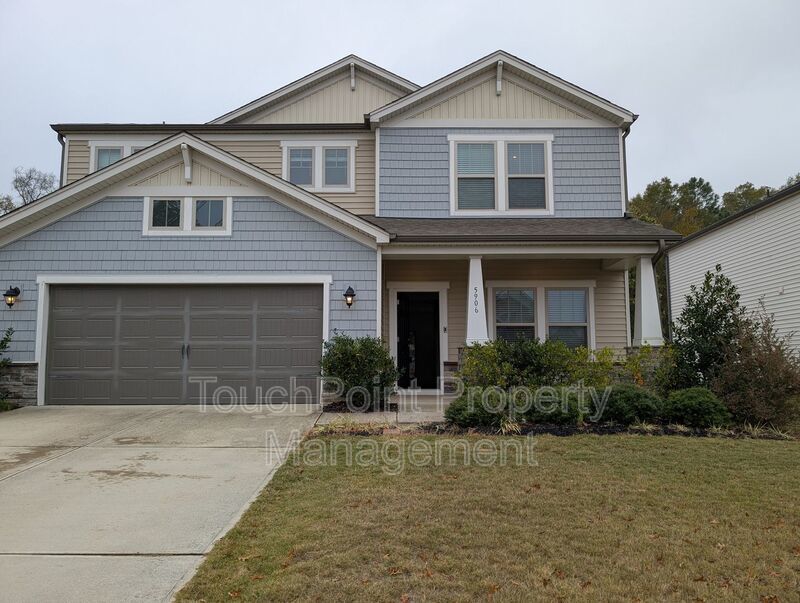 Gorgeous 4 beds, 2.5 bath home located in Haywick Meadows! property image