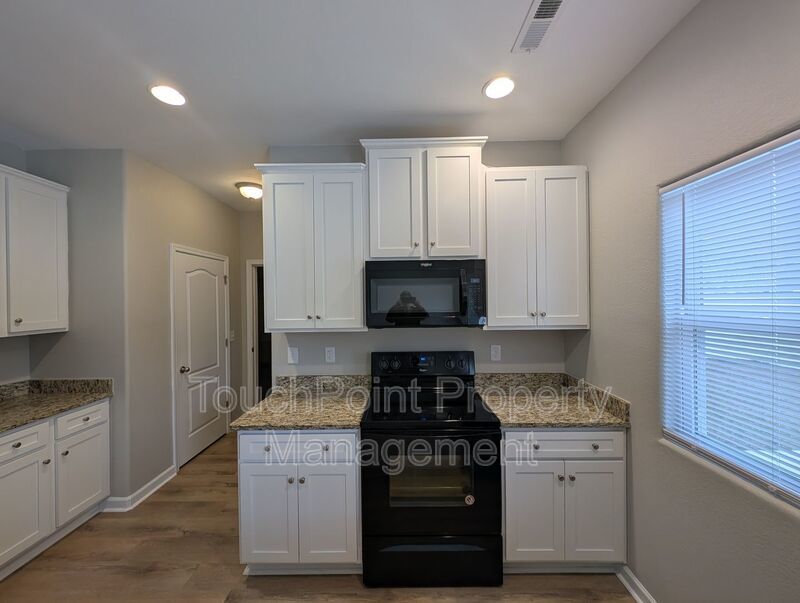 Spacious home in Kingstree! property image