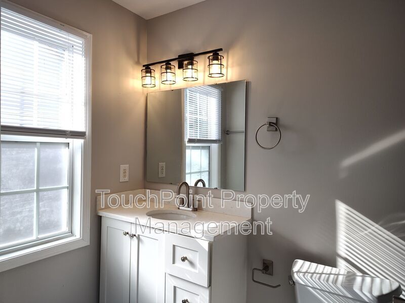 Pristine 3 bedrooms, 2 bathroom home in Charlotte! property image