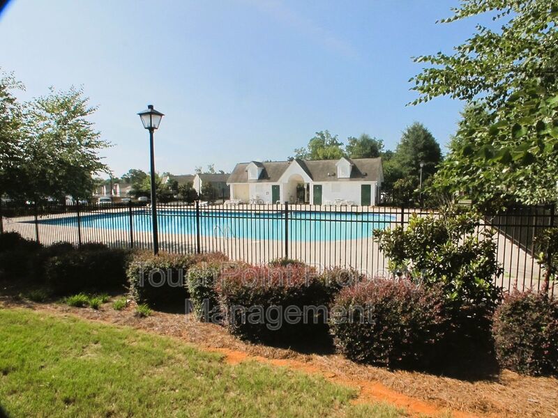 Pristine Home located in the Villages of Back Creek! property image