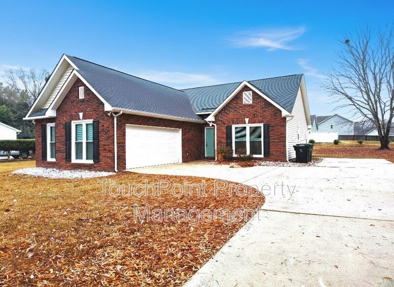 Pristine, Ranch Style Home Located in the Clubview Acres Community in Monroe property image