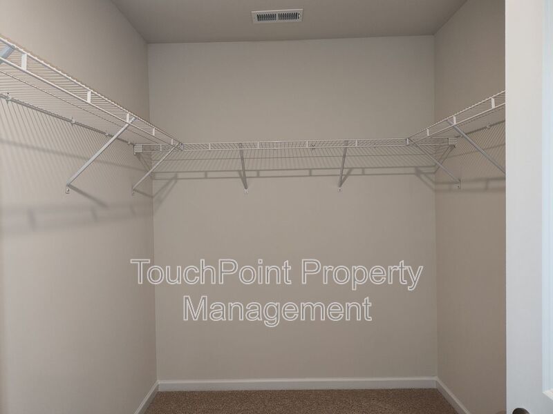 Pristine, 3 bedroom, 2.5 bathroom home located in the Stewart Creek States Subdivision! property image