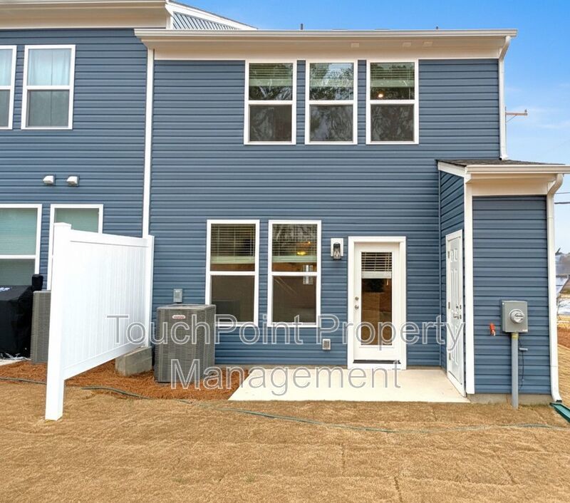 Beautiful, 2 story, end-unit, Townhome located in the Bell Glen Community! property image