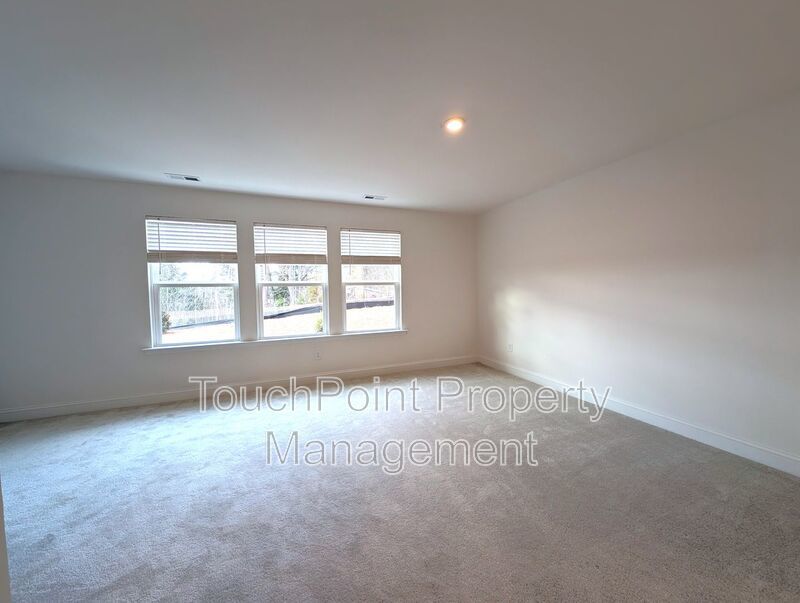 Beautiful, 2 story, end-unit, Townhome located in the Bell Glen Community! property image