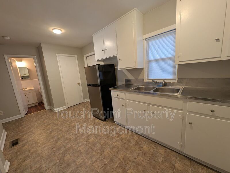 One Bedroom, One bath duplex apartment located in Greenwood Park! property image