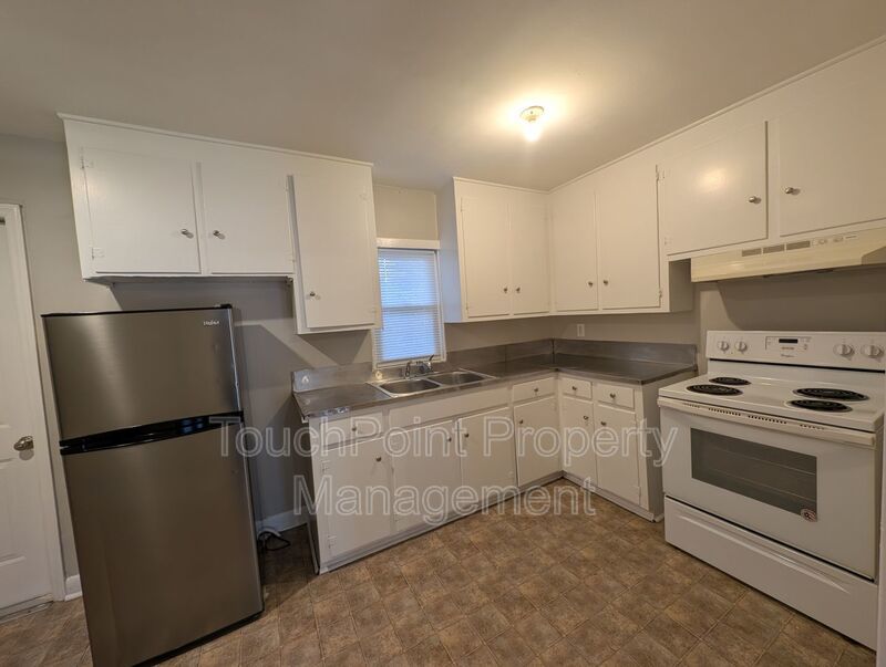 One Bedroom, One bath duplex apartment located in Greenwood Park! property image