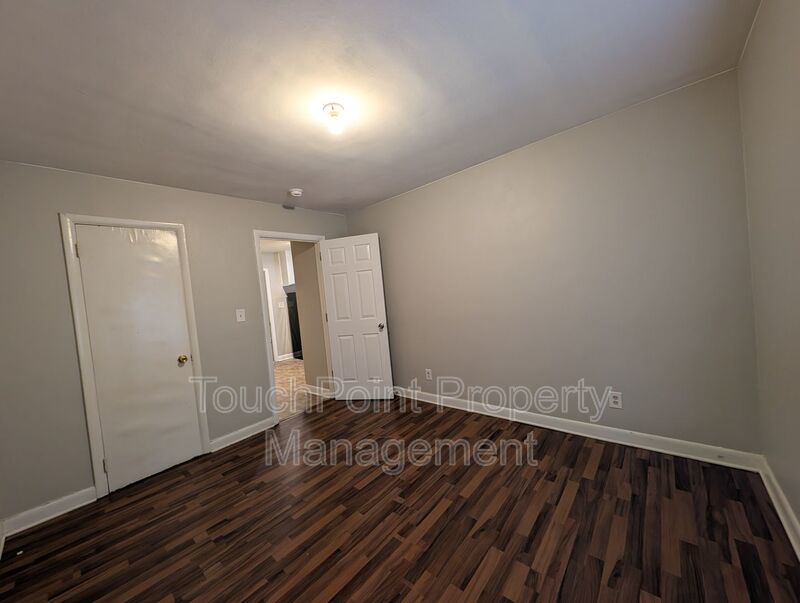 One Bedroom, One bath duplex apartment located in Greenwood Park! property image