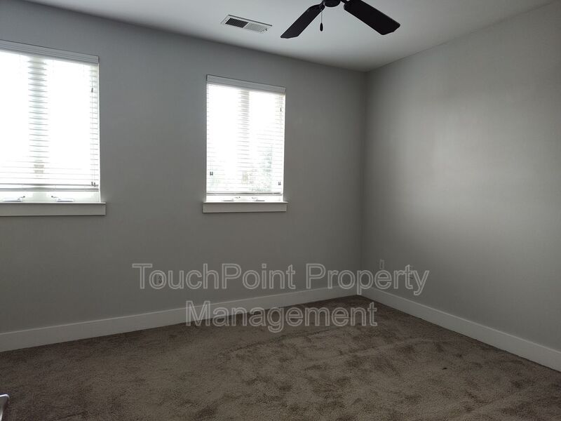 Modern Condo located  in South Main Square! property image