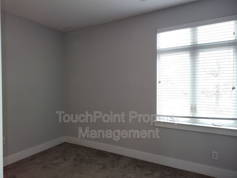 Modern Condo located  in South Main Square! property image