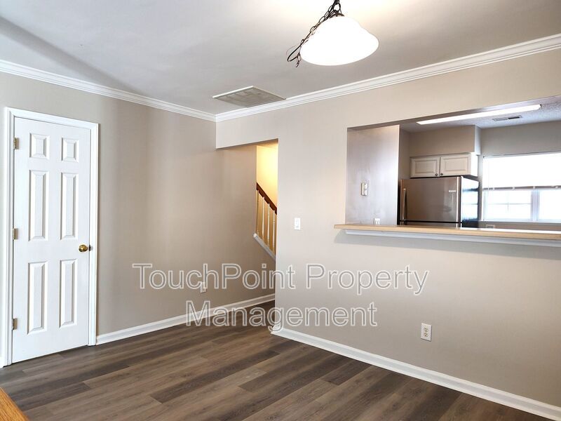 Cozy, 2 story, 2 bedroom, 2.5 bath Townhome Located in the Melrose Community! property image