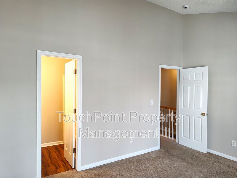 Cozy, 2 story, 2 bedroom, 2.5 bath Townhome Located in the Melrose Community! property image