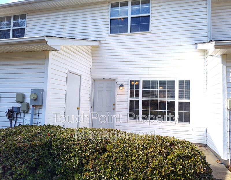 Cozy, 2 story, 2 bedroom, 2.5 bath Townhome Located in the Melrose Community! property image