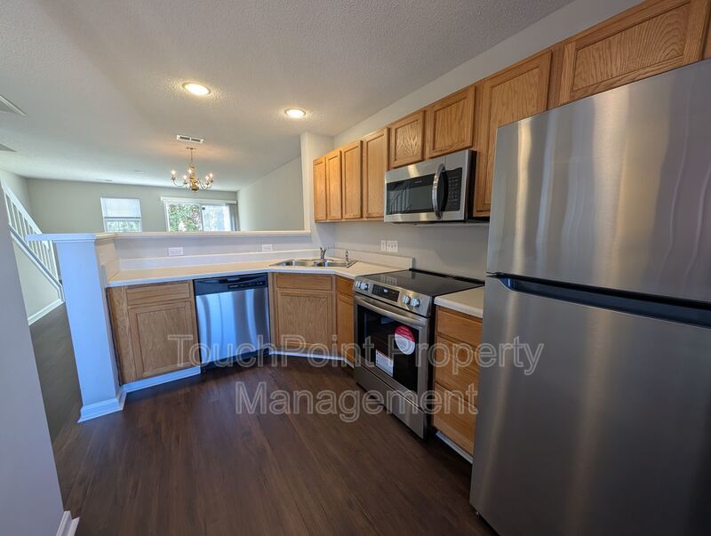 Cozy Townome located in the Old Stone Crossings community! property image