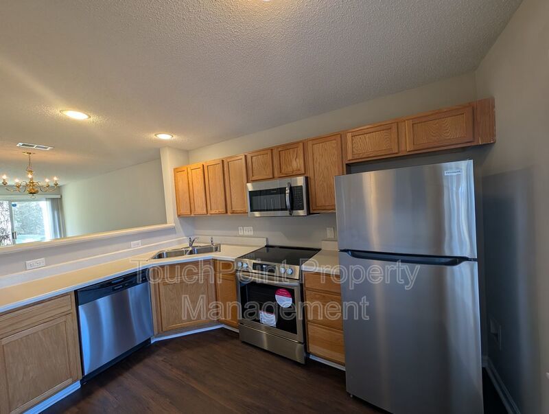 Cozy Townome located in the Old Stone Crossings community! property image