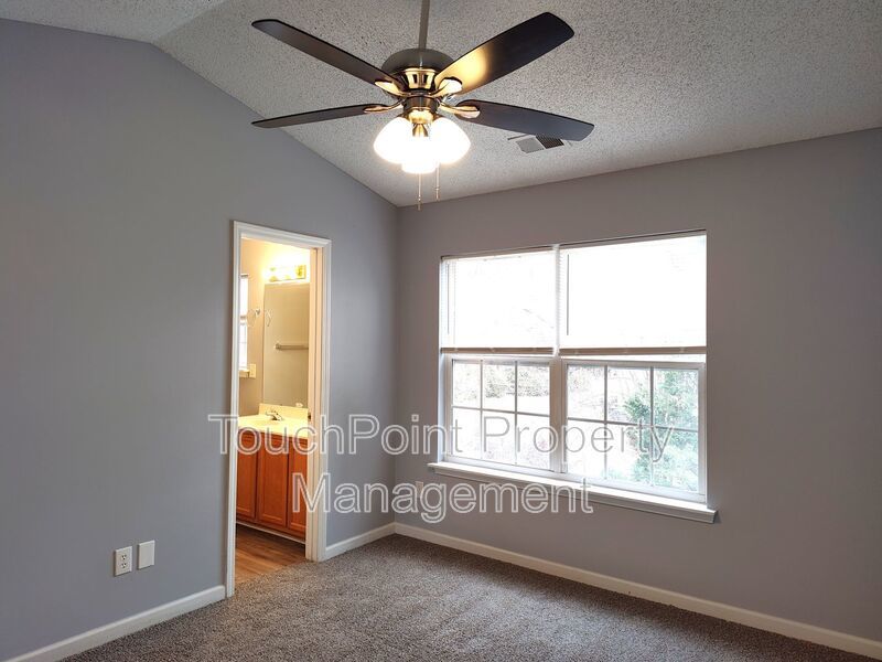 Pristine 2 Story townhome located in the Bennington Place Community! property image