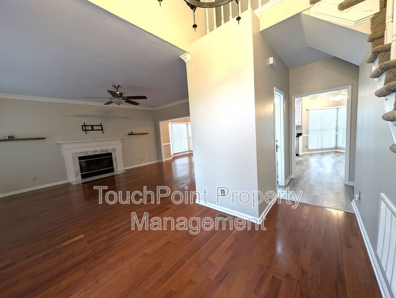 Beautiful 2 story, 4 bed, 2.5 bath Home Located in the Davis Lake Community! property image