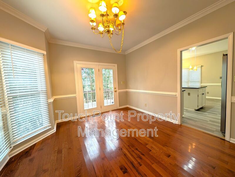 Beautiful 2 story, 4 bed, 2.5 bath Home Located in the Davis Lake Community! property image