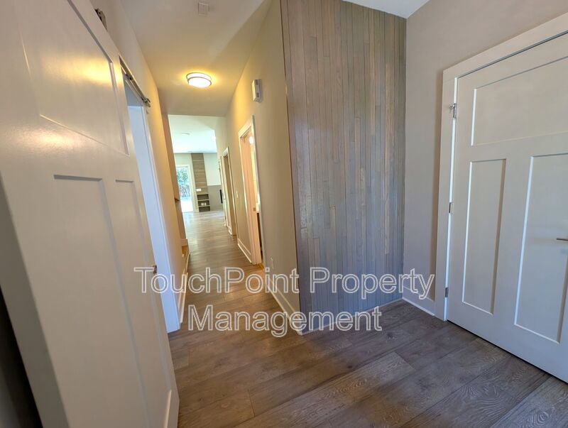 Stunning Contemporary 2 story, 4 bedroom, 3 full bath home is Located in the Merry Oaks Community! property image