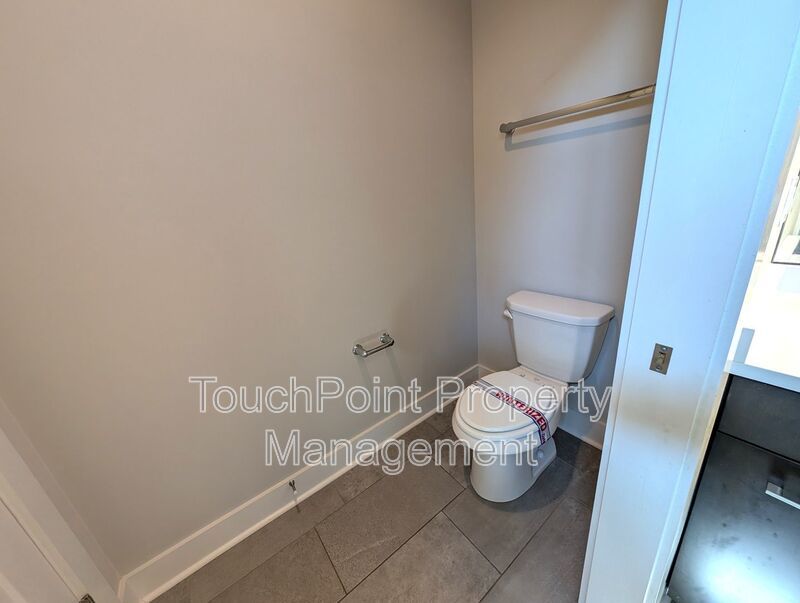 Stunning Contemporary 2 story, 4 bedroom, 3 full bath home is Located in the Merry Oaks Community! property image