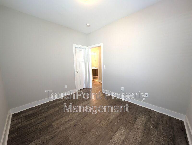 Stunning Contemporary 2 story, 4 bedroom, 3 full bath home is Located in the Merry Oaks Community! property image