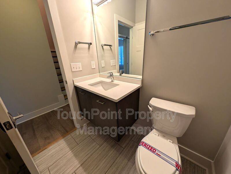 Stunning Contemporary 2 story, 4 bedroom, 3 full bath home is Located in the Merry Oaks Community! property image