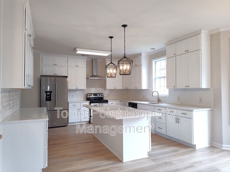 Stunning 2 Story, 4 Bedroom, 4.5 Bath Home Located in the Bridgemill Community in SC! property image