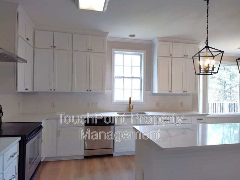 Stunning 2 Story, 4 Bedroom, 4.5 Bath Home Located in the Bridgemill Community in SC! property image